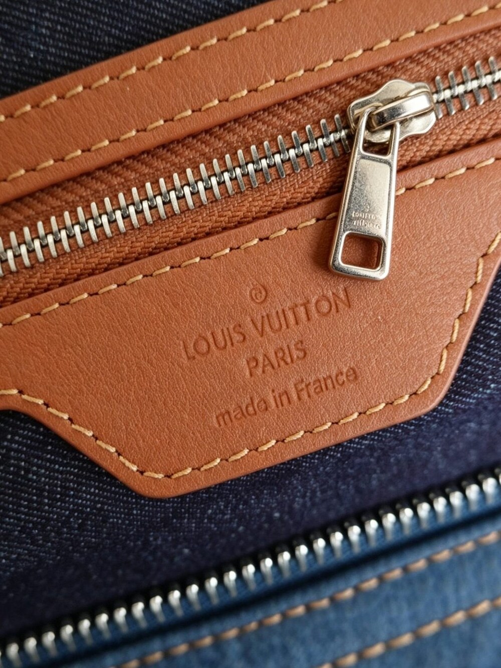 Louis Vuitton Blue Taurillon Keepall with Detachable Shoulder Strap - Picture 6 of 6